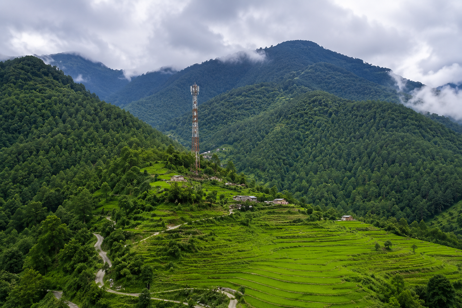 उत्तरकाशी के हातड़ पट्टी क्षेत्र में मोबाइल नेटवर्क की मांग को लेकर ग्रामीणों की समस्या